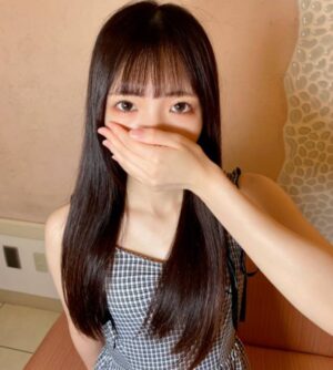 FC2PPV-4723050 Uncensored as a bonus 166 A gift from summer ♡ The cute slender Nana-chan is half outside half creampie video shows her face in full in the summer ♡